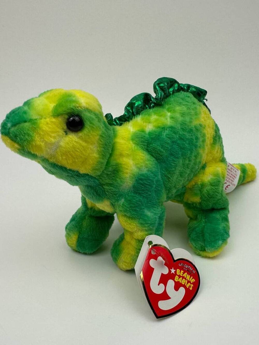 Ty Beanie Baby “Spikey” the Stegosaurus Dinosaur! *Rare* (6 inch)